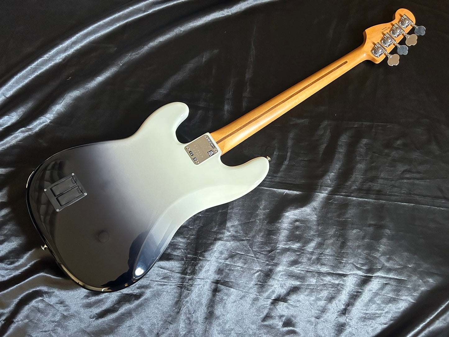 【中古】Fender フェンダー Player Plus Precision Bass, Maple, Silver Smoke【フェンダーMEXプレシジョンベース】