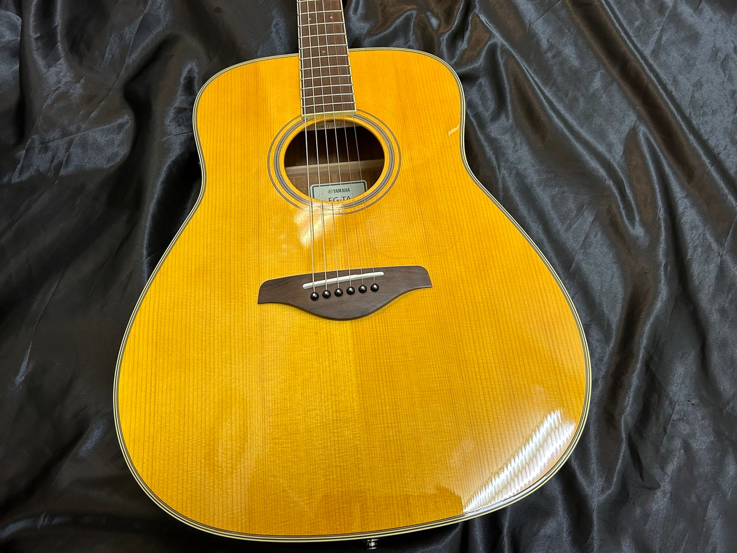 【中古】YAMAHA  ヤマハ  アコースティックギター FS-TA
