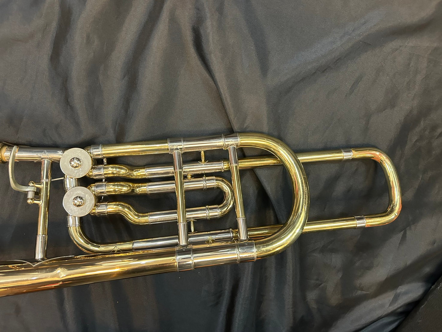 レンタル楽器 Vincent Bach  バス トロンボーン Stradivarius 50B2O GB